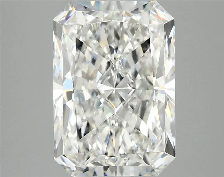 4.10ct Radiant Lab Grown Diamond (Colour F, Clarity VVS2, IGI Certified)