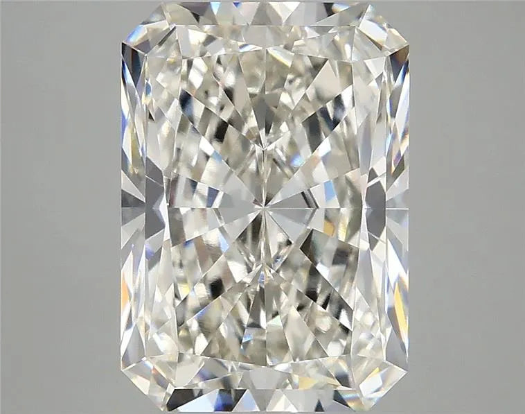 4.10ct Radiant Lab Grown Diamond (Colour H, Clarity VVS2, IGI Certified)