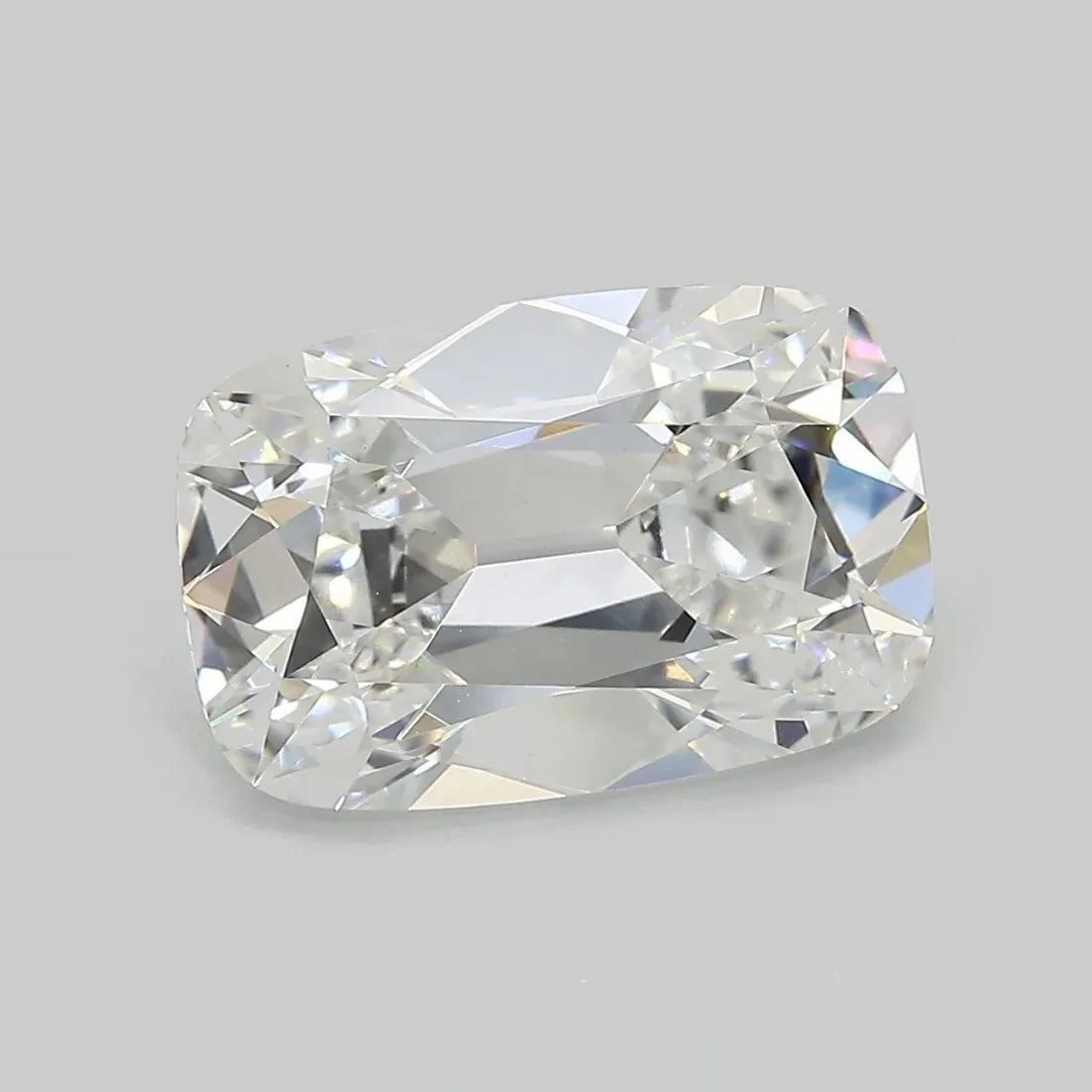 4.11ct Cushion brilliant Lab Grown Diamond (Colour E, Clarity VS1, IGI Certified)
