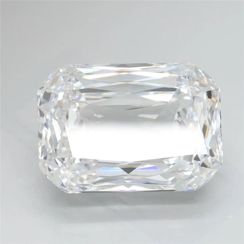 4.11ct Cushion modified Lab Grown Diamond (Colour D, Clarity VVS1, IGI Certified)
