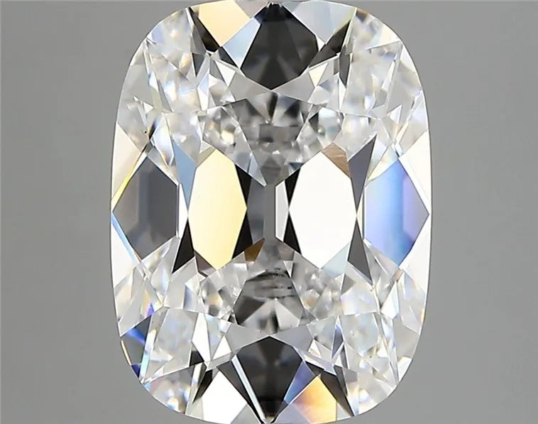 4.15ct Cushion modified Lab Grown Diamond (Colour D, Clarity VVS2, IGI Certified)