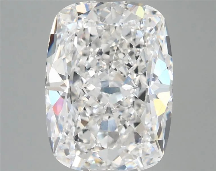 4.15ct Cushion modified Lab Grown Diamond (Colour E, Clarity VVS2, IGI Certified)