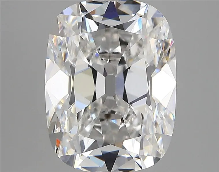4.16ct Cushion modified Lab Grown Diamond (Colour E, Clarity VVS2, IGI Certified)