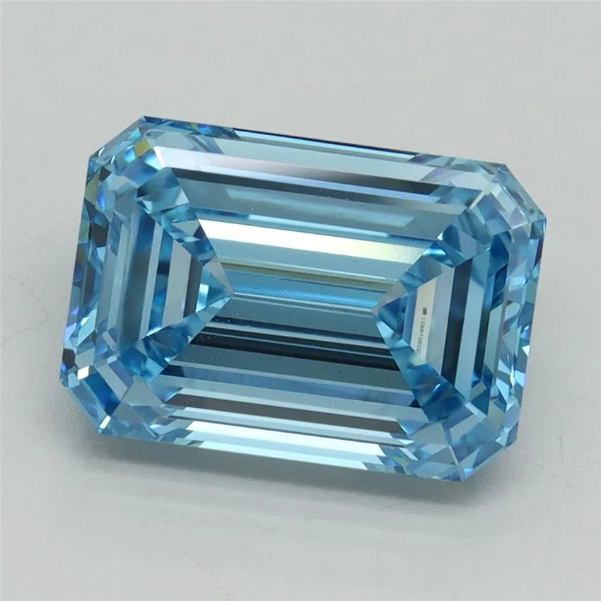 4.18ct Emerald Lab Grown Diamond (Colour Fancy Vivid Blue, Clarity VVS2, IGI Certified)
