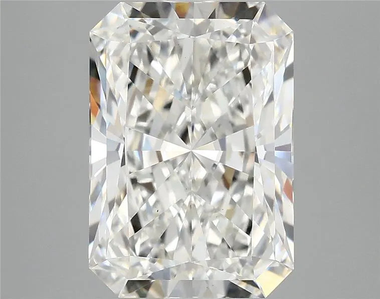 4.18ct Radiant Lab Grown Diamond (Colour E, Clarity VS1, IGI Certified)