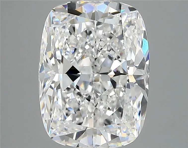 4.20ct Cushion modified Lab Grown Diamond (Colour D, Clarity VVS2, IGI Certified)