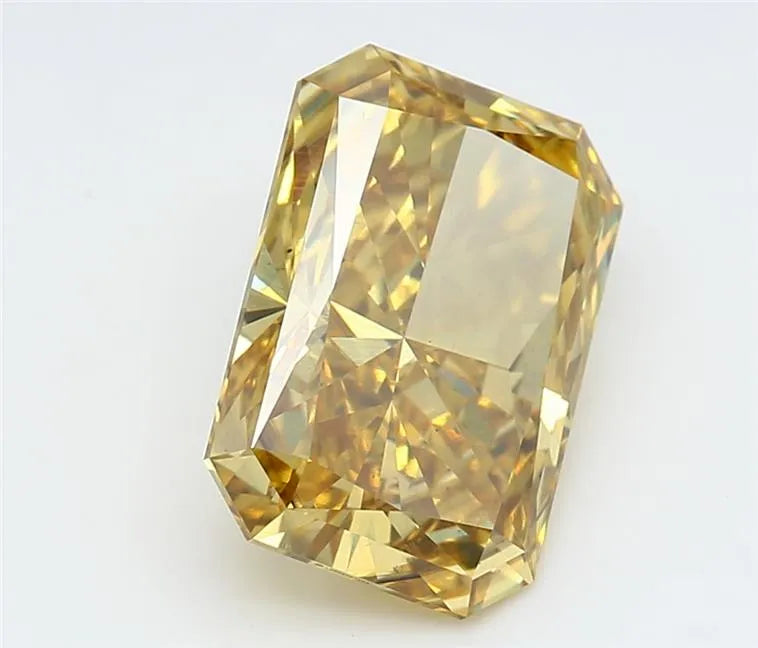 4.20ct Radiant Lab Grown Diamond (Colour Fancy Vivid Yellow, Clarity SI1, IGI Certified)