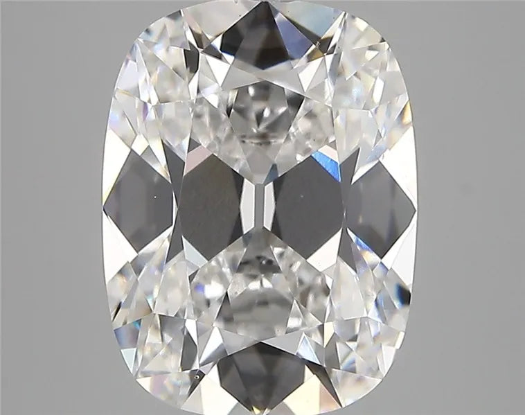 4.23ct Cushion modified Lab Grown Diamond (Colour E, Clarity VVS2, IGI Certified)