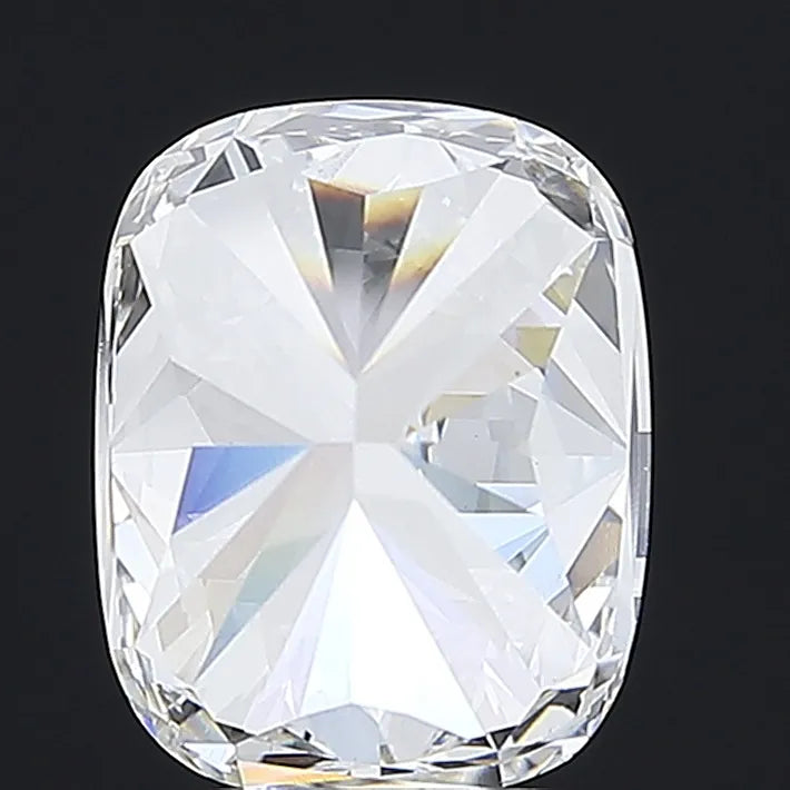 4.23ct Cushion modified Lab Grown Diamond (Colour F, Clarity VS1, IGI Certified)