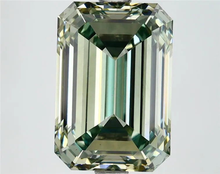 4.23ct Emerald Lab Grown Diamond (Colour Fancy Intense Green, Clarity VS1, IGI Certified)