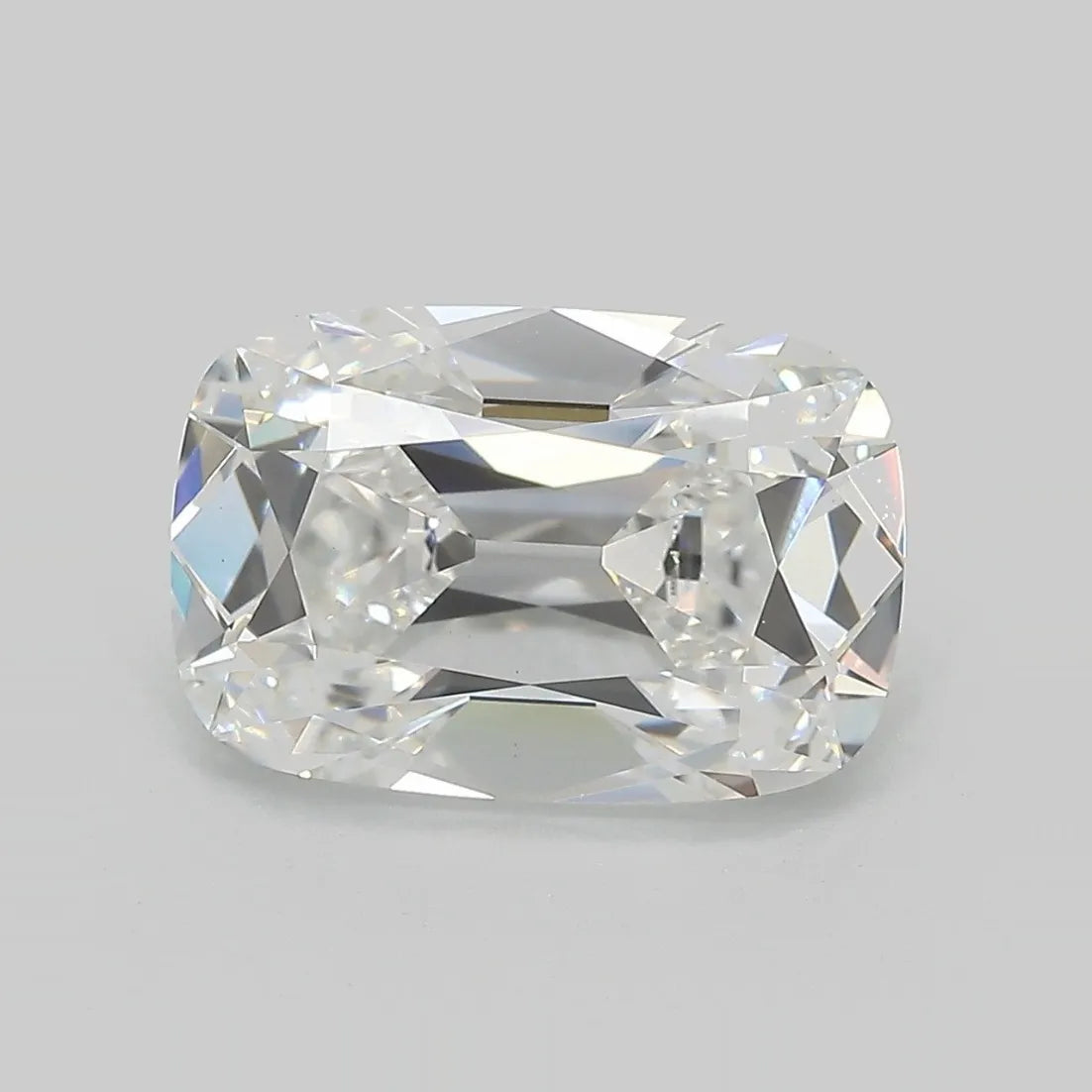 4.25ct Cushion brilliant Lab Grown Diamond (Colour E, Clarity VS1, IGI Certified)
