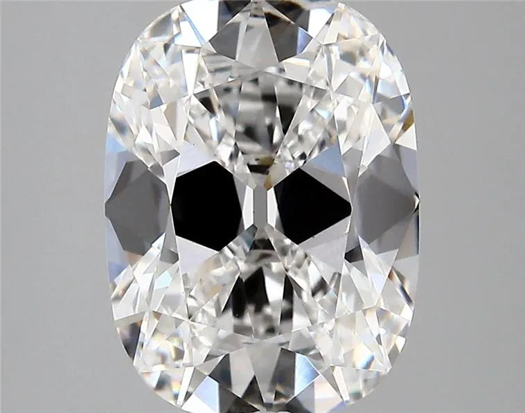 4.28ct Cushion modified Lab Grown Diamond (Colour D, Clarity VVS2, IGI Certified)