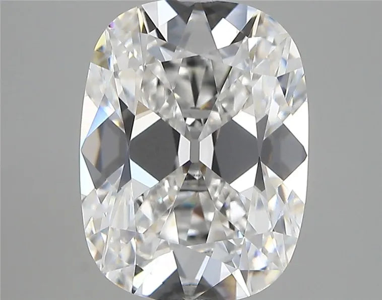 4.30ct Cushion modified Lab Grown Diamond (Colour E, Clarity VVS2, IGI Certified)