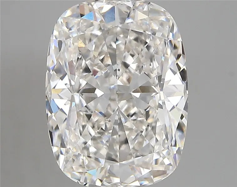 4.30ct Cushion modified Lab Grown Diamond (Colour F, Clarity VVS1, IGI Certified)