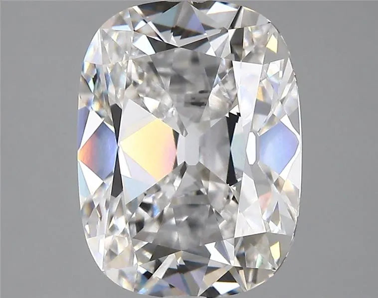 4.34ct Cushion modified Lab Grown Diamond (Colour E, Clarity VVS2, IGI Certified)