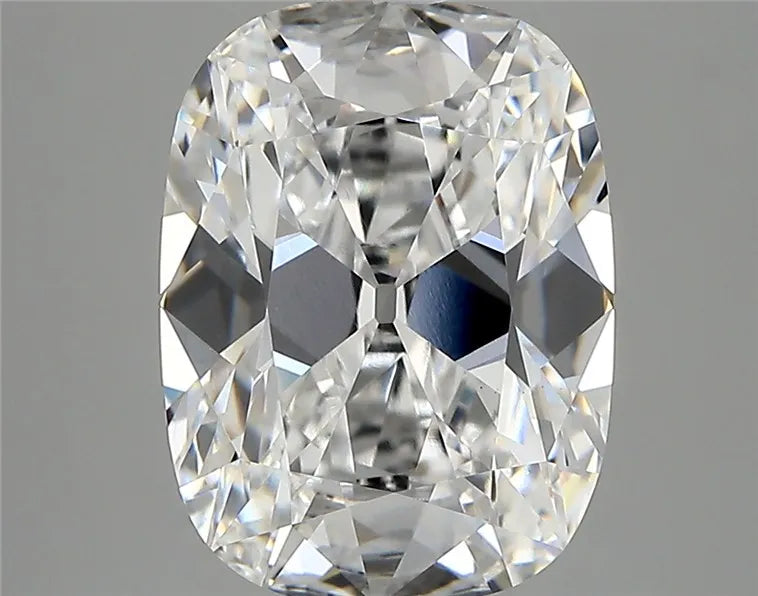 4.35ct Cushion modified Lab Grown Diamond (Colour D, Clarity VVS2, IGI Certified)