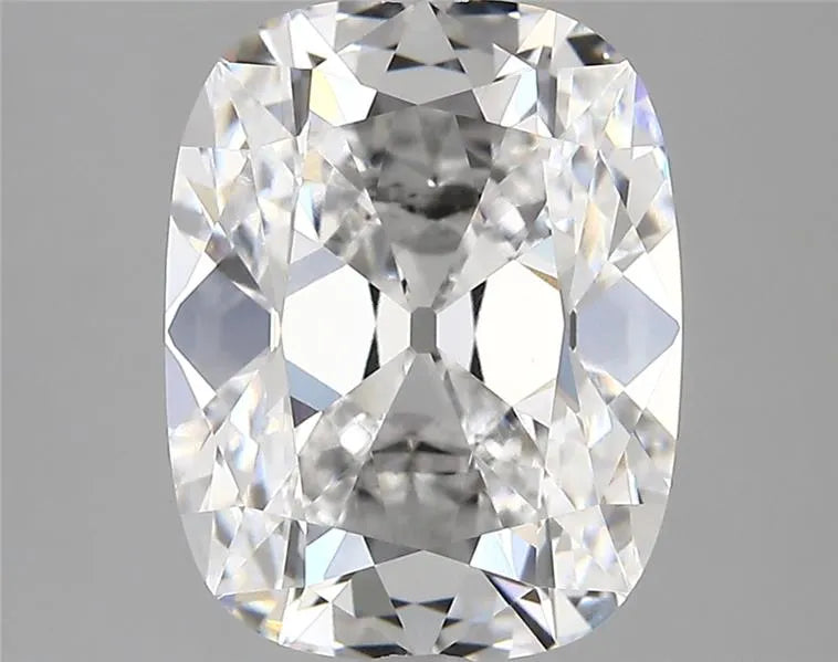 4.37ct Cushion modified Lab Grown Diamond (Colour D, Clarity VVS2, IGI Certified)