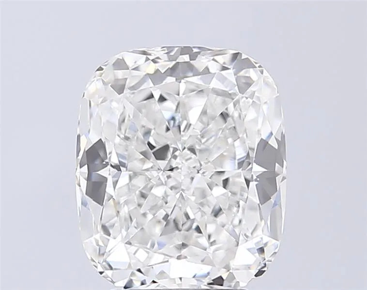4.42ct Cushion modified Lab Grown Diamond (Colour E, Clarity VVS2, IGI Certified)