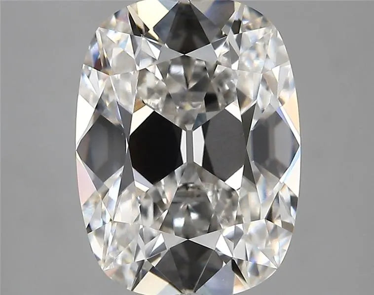 4.47ct Cushion modified Lab Grown Diamond (Colour G, Clarity VVS2, IGI Certified)