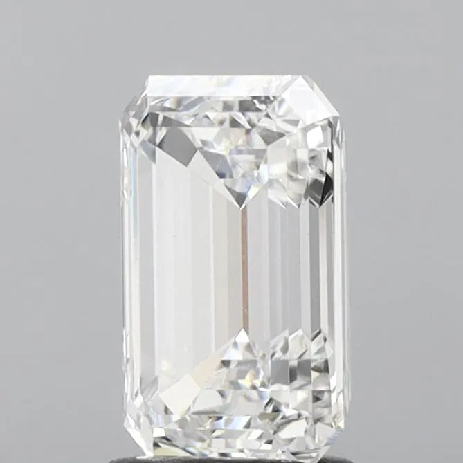 4.50ct Emerald Lab Grown Diamond (Colour E, Clarity VVS2, IGI Certified)