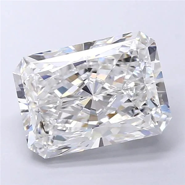 4.50ct Radiant Lab Grown Diamond (Colour E, Clarity VVS2, IGI Certified)