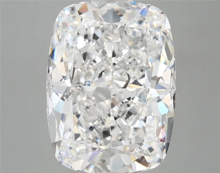 4.51ct Cushion modified Lab Grown Diamond (Colour E, Clarity VVS1, IGI Certified)