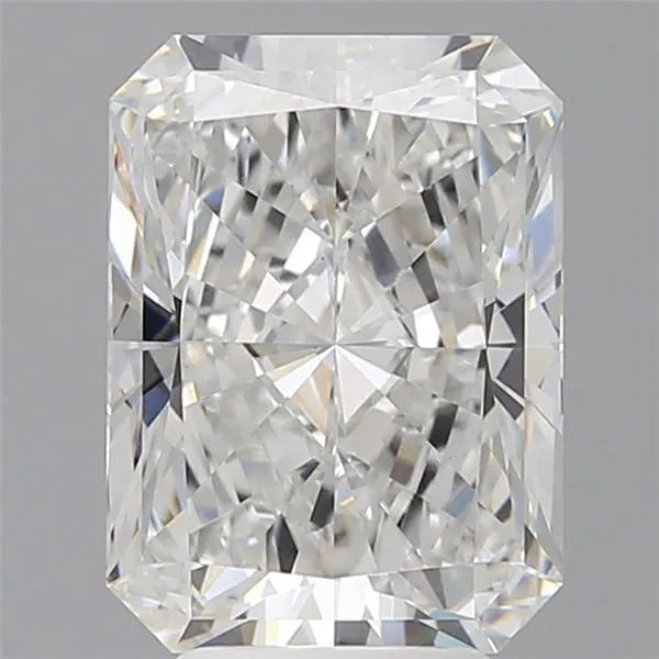 4.52ct Radiant Lab Grown Diamond (Colour E, Clarity VVS2, IGI Certified)