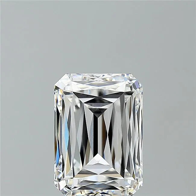 4.53ct Radiant Lab Grown Diamond (Colour E, Clarity VVS2, IGI Certified)