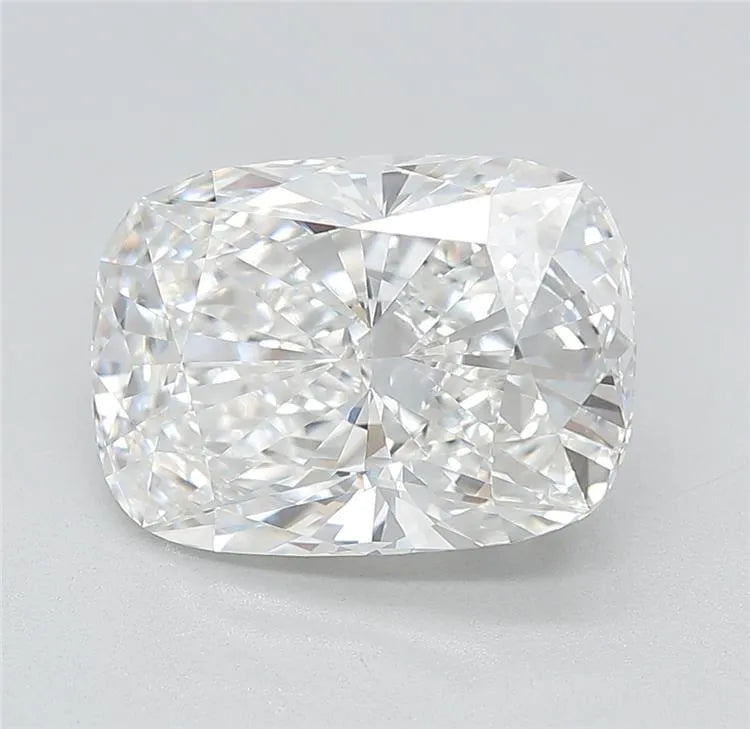 4.54ct Cushion modified Lab Grown Diamond (Colour E, Clarity VVS2, Cut EX, IGI Certified)