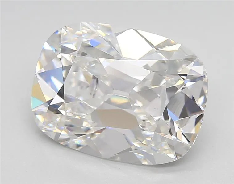 4.54ct Cushion modified Lab Grown Diamond (Colour E, Clarity VVS2, IGI Certified)