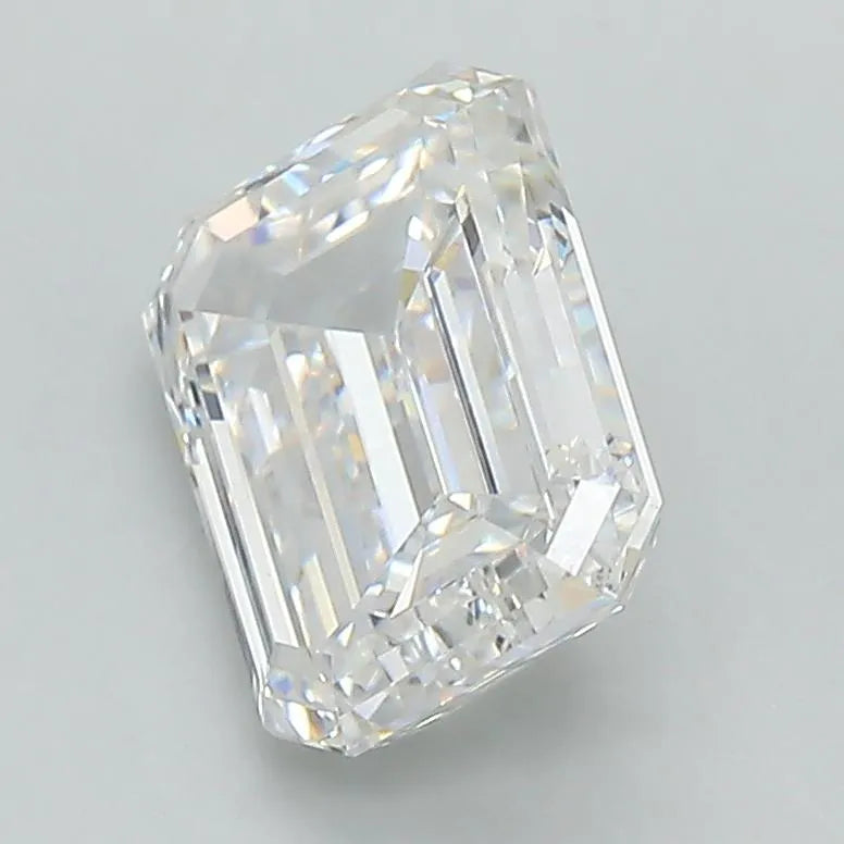 4.55ct Emerald Lab Grown Diamond (Colour F, Clarity VVS2, IGI Certified)