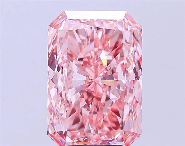 4.55ct Radiant Lab Grown Diamond (Colour Fancy Vivid Pink, Clarity VS1, IGI Certified)