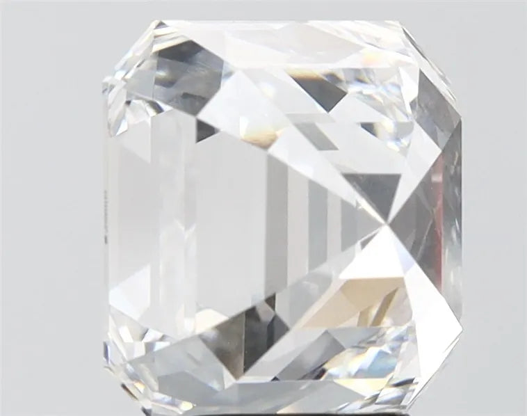 4.58ct Asscher Lab Grown Diamond (Colour D, Clarity VVS2, IGI Certified)