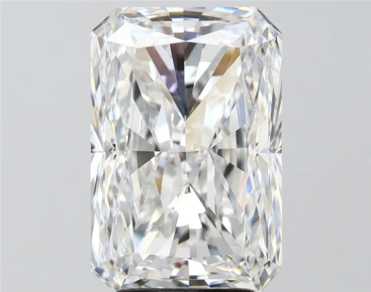 4.59ct Radiant Lab Grown Diamond (Colour E, Clarity VS1, IGI Certified)