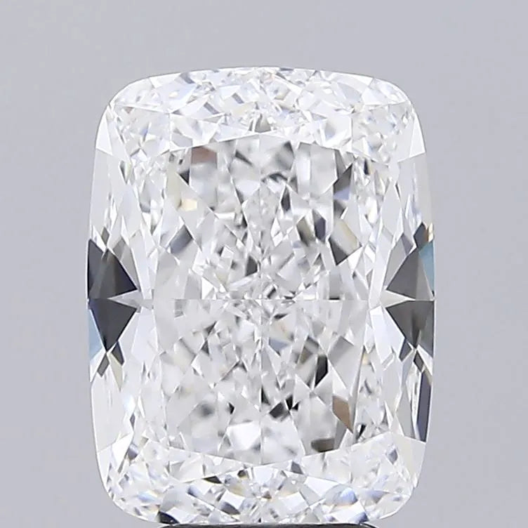 4.60ct Cushion modified Lab Grown Diamond (Colour D, Clarity VVS2, IGI Certified)