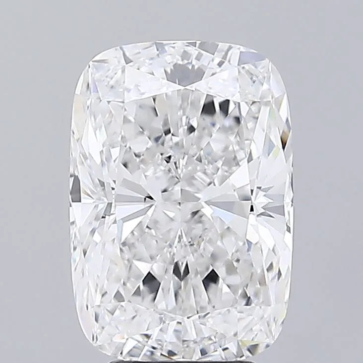 4.64ct Cushion modified Lab Grown Diamond (Colour E, Clarity VVS2, IGI Certified)