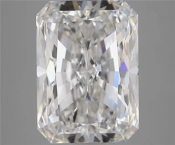 4.69ct Radiant Lab Grown Diamond (Colour E, Clarity VVS2, IGI Certified)