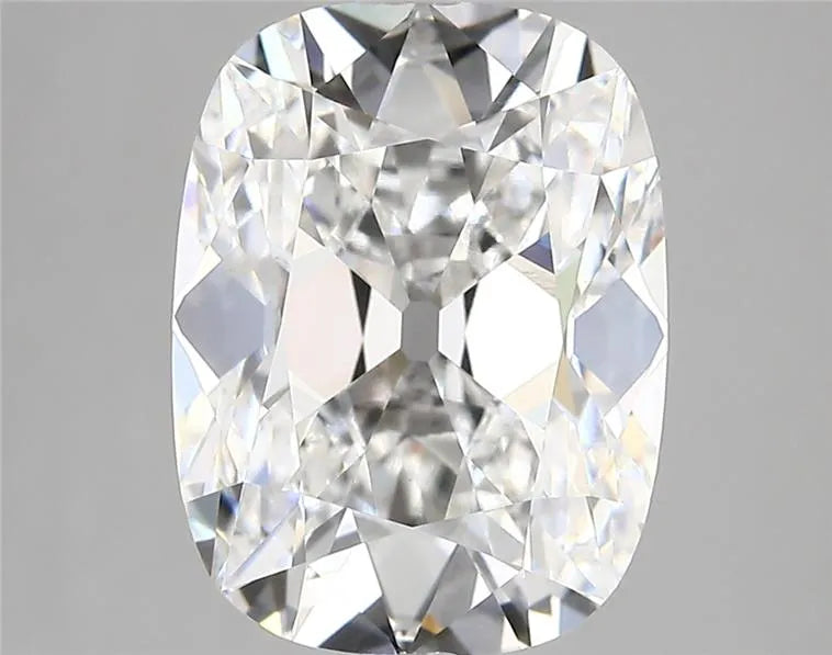 4.70ct Cushion modified Lab Grown Diamond (Colour E, Clarity VVS2, IGI Certified)