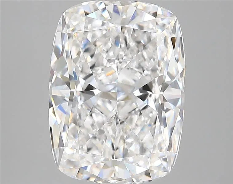 4.71ct Cushion modified Lab Grown Diamond (Colour E, Clarity VVS1, IGI Certified)