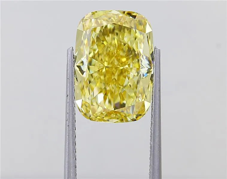 4.71ct Cushion modified Lab Grown Diamond (Colour Fancy Intense Yellow, Clarity VVS2, IGI Certified)