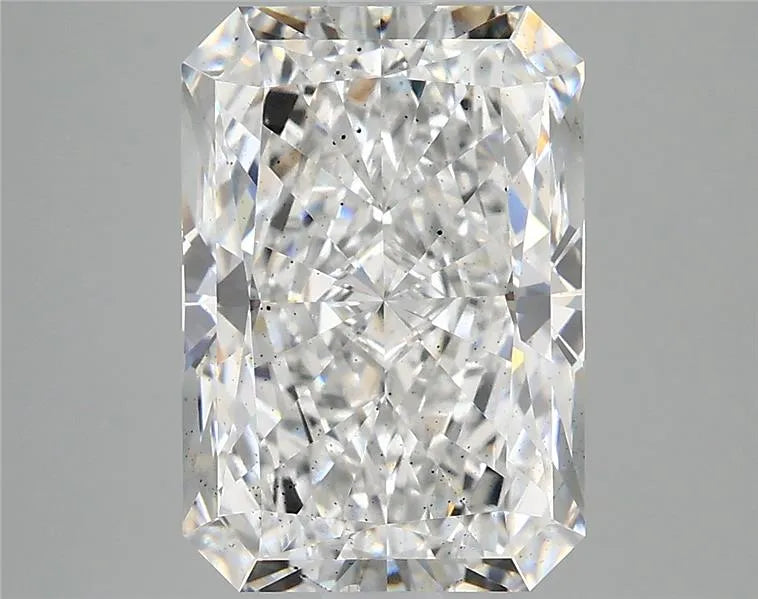 4.73ct Radiant Lab Grown Diamond (Colour E, Clarity SI1, IGI Certified)