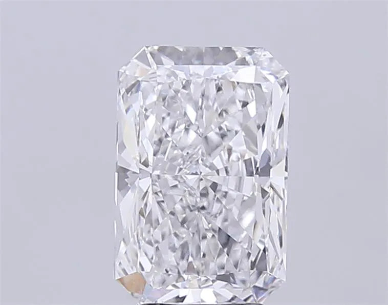 4.74ct Radiant Lab Grown Diamond (Colour D, Clarity VVS2, IGI Certified)