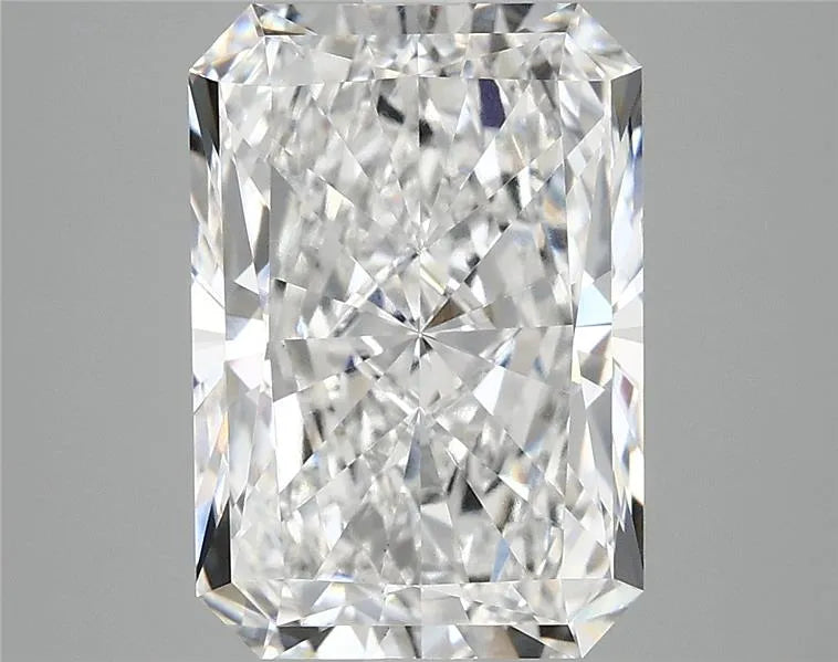 4.78ct Radiant Lab Grown Diamond (Colour E, Clarity VS1, IGI Certified)