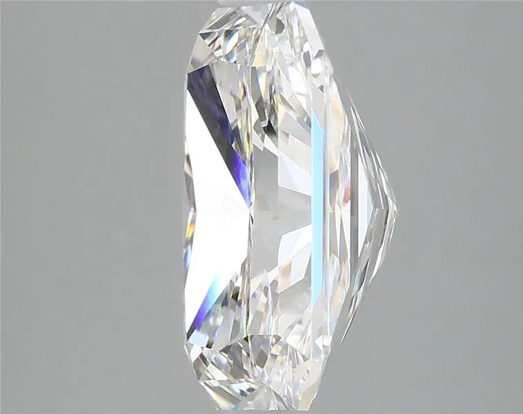 4.78ct Radiant Lab Grown Diamond (Colour E, Clarity VS1, IGI Certified)