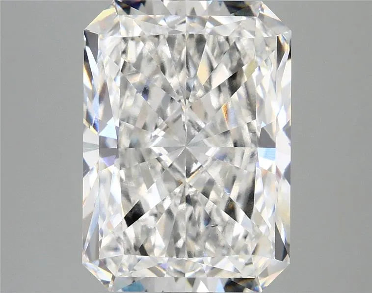 4.86ct Radiant Lab Grown Diamond (Colour E, Clarity VS2, IGI Certified)
