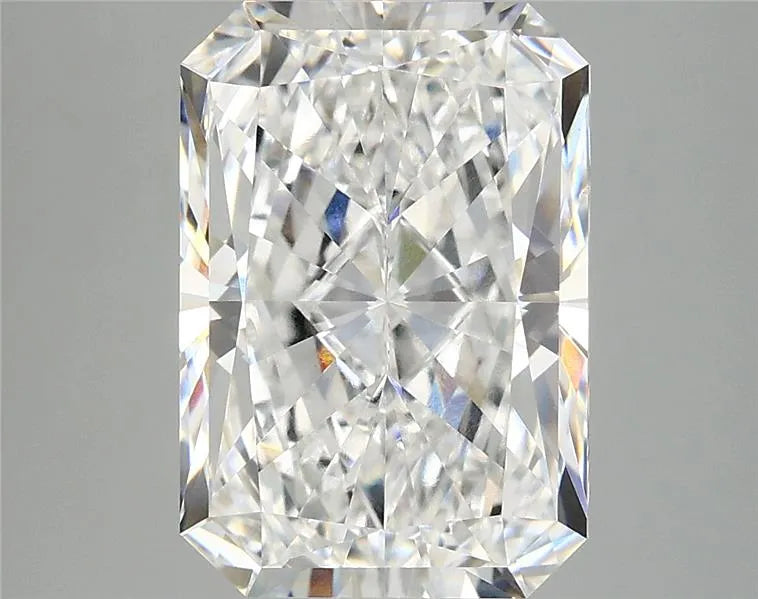 4.87ct Radiant Lab Grown Diamond (Colour E, Clarity VS2, IGI Certified)