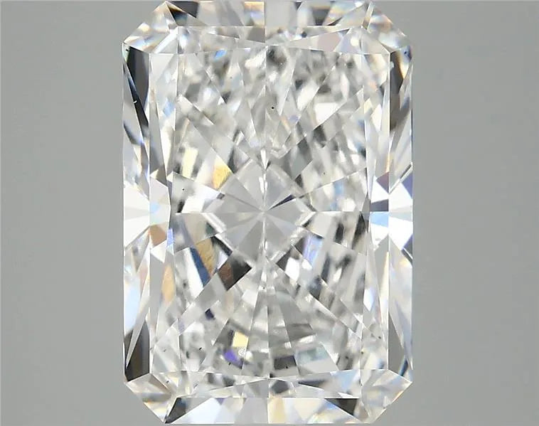 4.91ct Radiant Lab Grown Diamond (Colour E, Clarity VS2, IGI Certified)