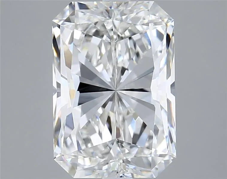 4.95ct Radiant Lab Grown Diamond (Colour F, Clarity VVS2, IGI Certified)
