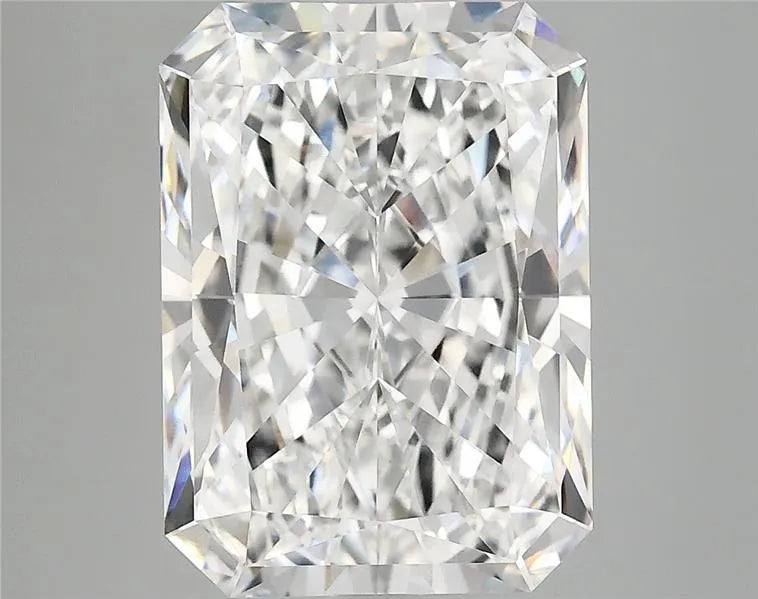 4.99ct Radiant Lab Grown Diamond (Colour E, Clarity VVS2, IGI Certified)
