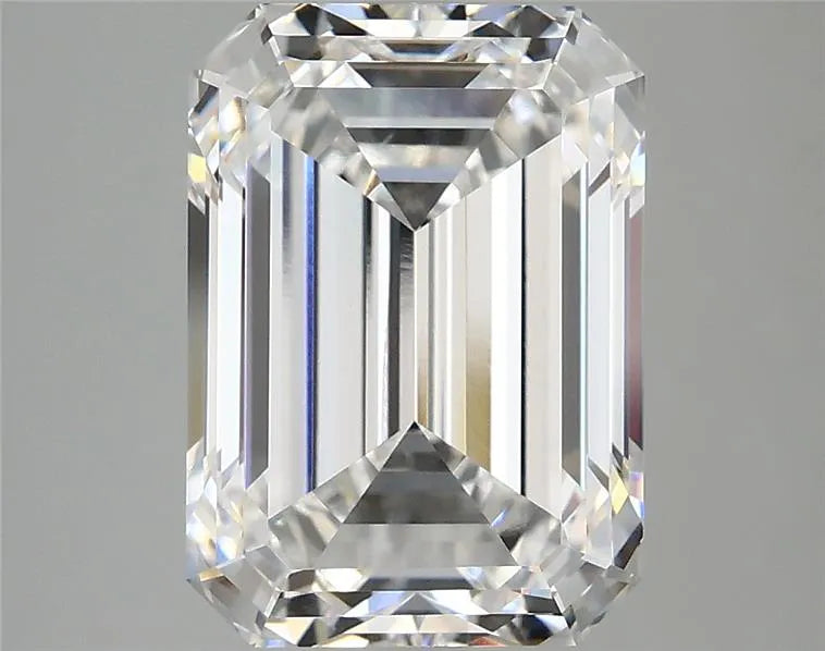 5.07ct Emerald Lab Grown Diamond (Colour E, Clarity VVS2, IGI Certified)